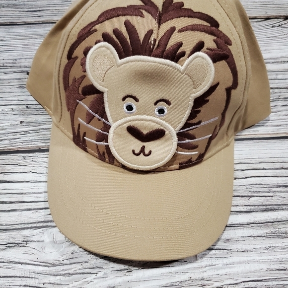 NEW Gymboree Summer Safari Embroidered T-Shirts, Patchwork Shorts, & Cap Bundle - Picture 9 of 12